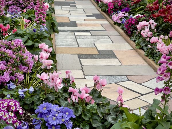 Cost of Garden Path Installation in Tacoma