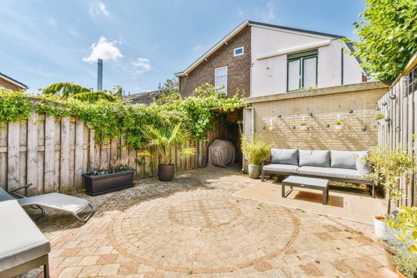 Cost of Courtyard Patio Service in Tacoma